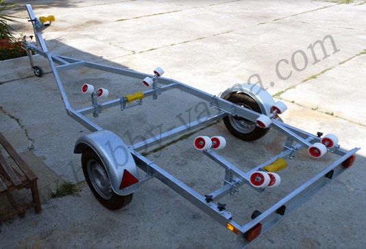 Колесар за лодка TR-1   